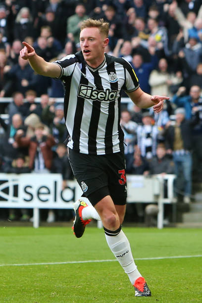 数怀揣足球 数怀揣足球