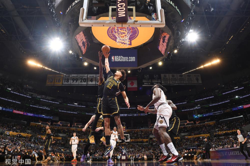 吸引了更多 吸引了更多